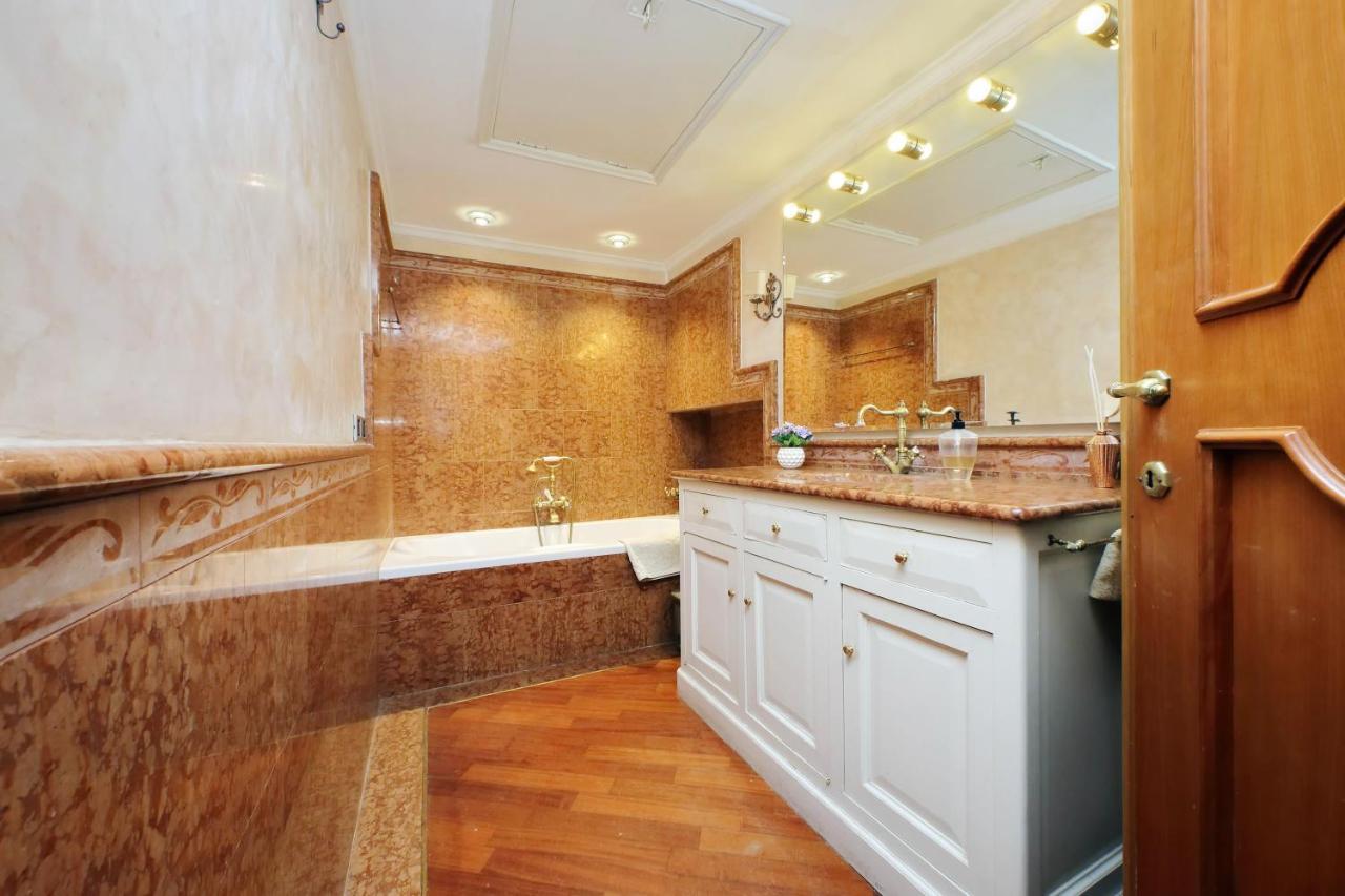 4Bnb - Luxury Trevi Apartment W Terrace Rom Exterior foto