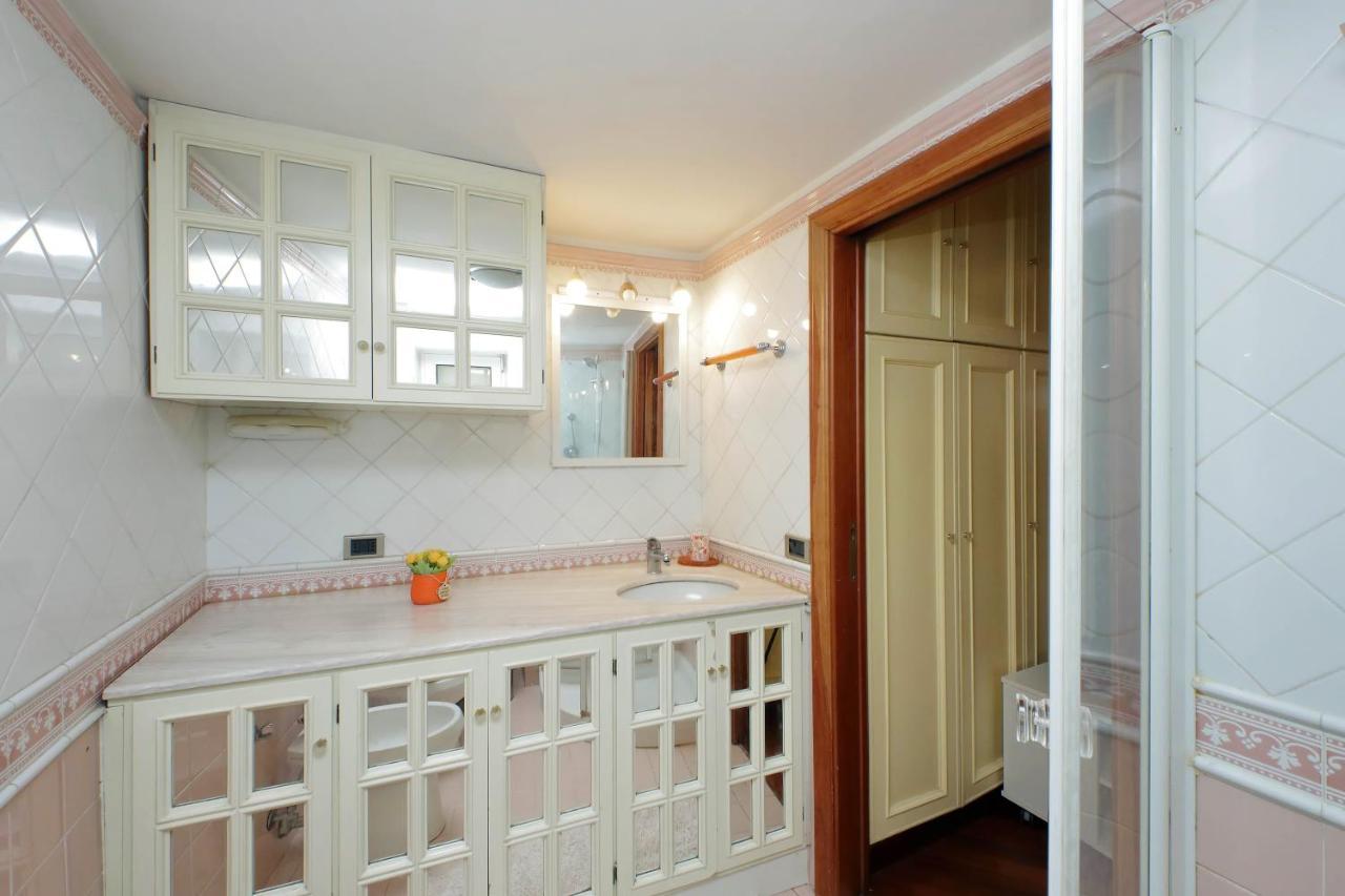 4Bnb - Luxury Trevi Apartment W Terrace Rom Exterior foto