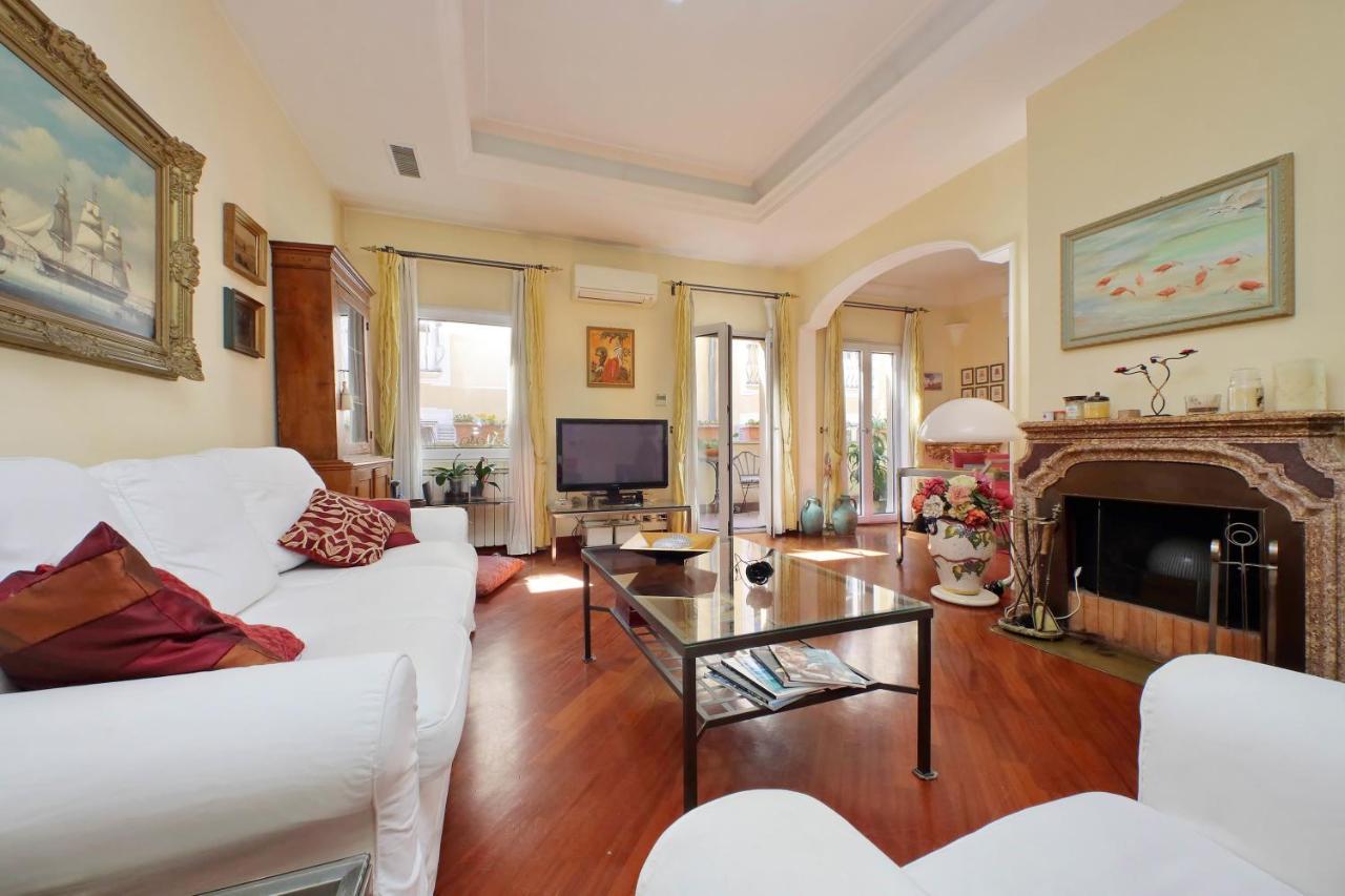 4Bnb - Luxury Trevi Apartment W Terrace Rom Exterior foto